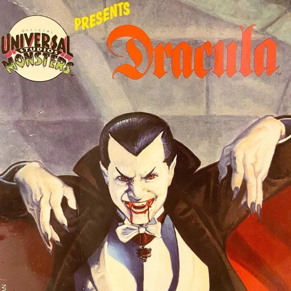 Vintage 1992 Universal Studios Monsters Presents Dracula Book Missing Poster - Picture 2 of 16